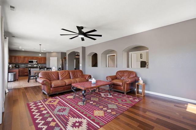 2439 Camino Catalonia SE, Rio Rancho, NM 87124