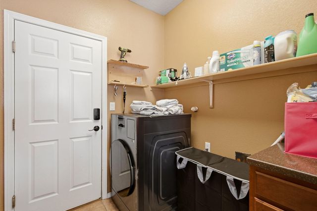 2439 Camino Catalonia SE, Rio Rancho, NM 87124