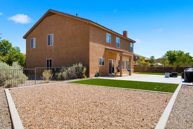 2439 Camino Catalonia SE, Rio Rancho, NM 87124