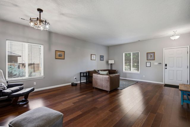 2439 Camino Catalonia SE, Rio Rancho, NM 87124