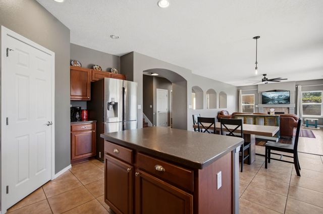 2439 Camino Catalonia SE, Rio Rancho, NM 87124