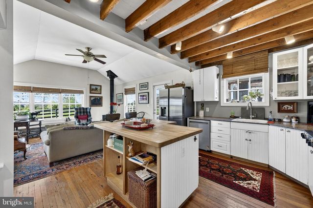 871 OLD CHAPEL RD, Boyce, VA 22620