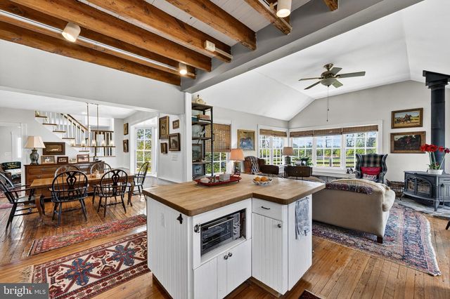 871 OLD CHAPEL RD, Boyce, VA 22620