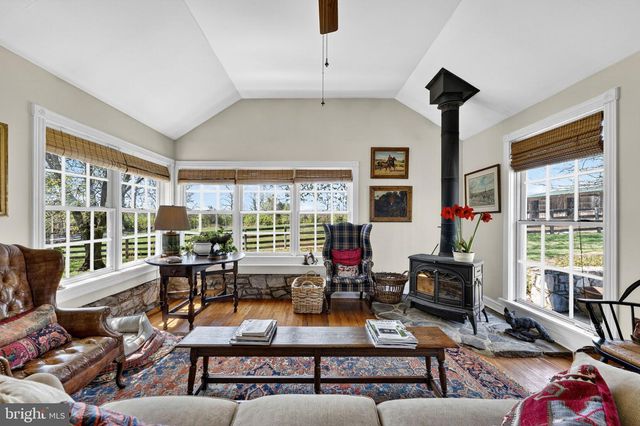 871 OLD CHAPEL RD, Boyce, VA 22620
