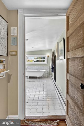 871 OLD CHAPEL RD, Boyce, VA 22620