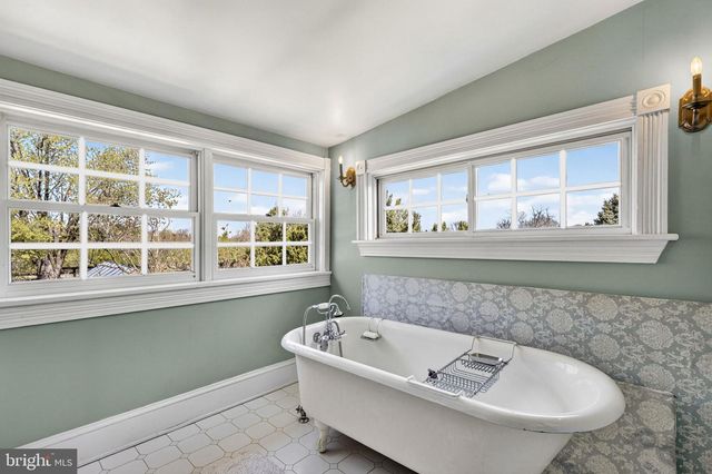 871 OLD CHAPEL RD, Boyce, VA 22620