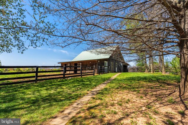 871 OLD CHAPEL RD, Boyce, VA 22620