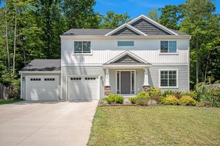 737 W North Hills Court, Newaygo, MI 49337