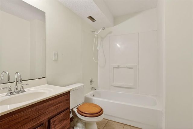 417 N Cherry Street, Gardner, KS 66030