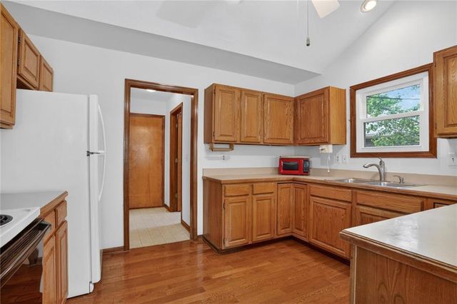 417 N Cherry Street, Gardner, KS 66030