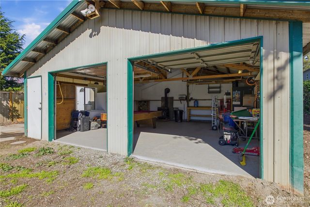 516 6th Ave S, Kent, WA 98032