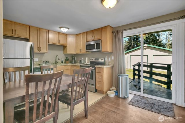 516 6th Ave S, Kent, WA 98032
