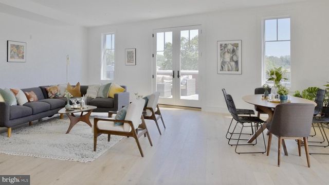 8100 GERMANTOWN AVE #B, Philadelphia, PA 19118