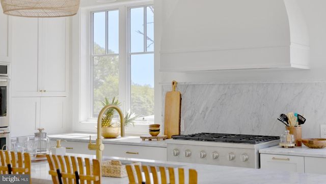 8100 GERMANTOWN AVE #B, Philadelphia, PA 19118