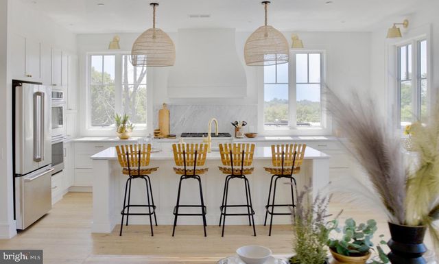 8100 GERMANTOWN AVE #B, Philadelphia, PA 19118