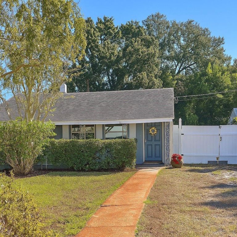 213 N GLEN AVENUE, Tampa, FL 33609