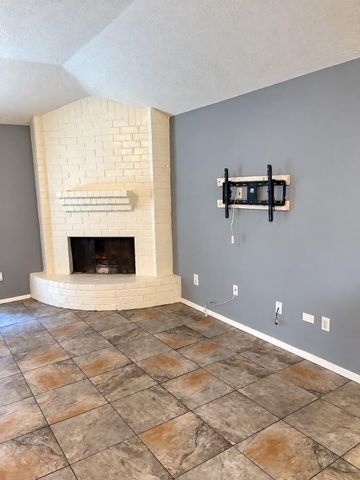 9811 Rocky Hollow Road, La Porte, TX 77571
