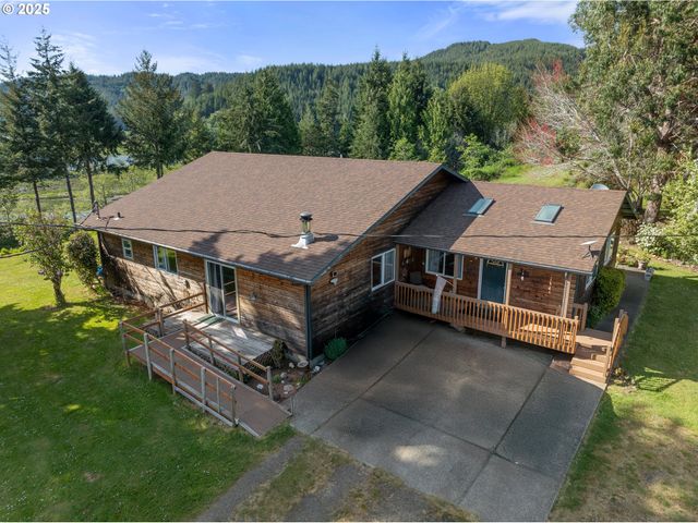 2475 S SMITH RIVER Rd, Reedsport, OR 97467