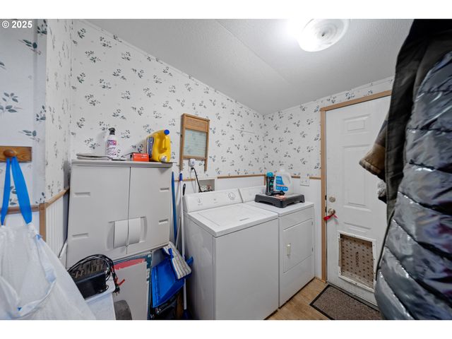 2475 S SMITH RIVER Rd, Reedsport, OR 97467