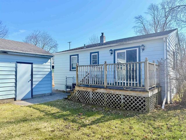 1207 Mercer Street, Essexville, MI 48732