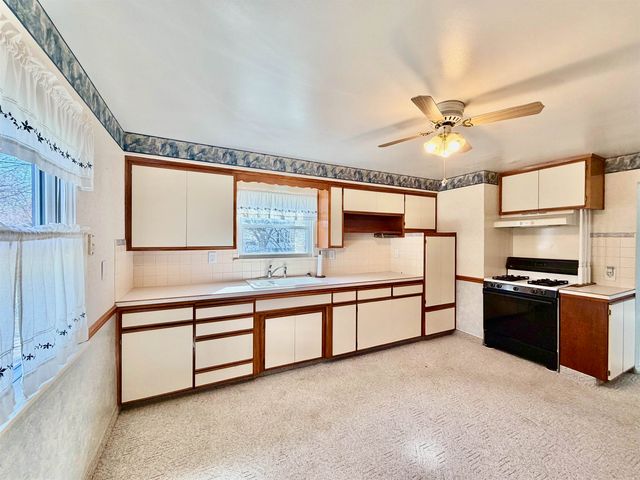 1207 Mercer Street, Essexville, MI 48732