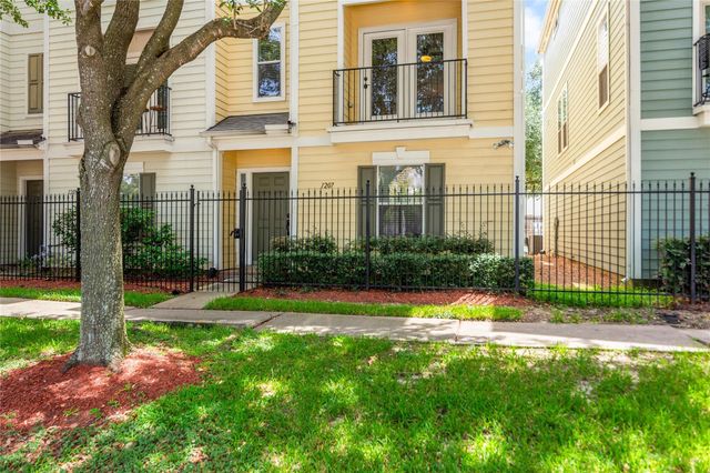 1207 Nagle Street, Houston, TX 77003