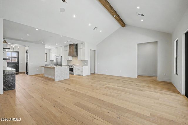 3210 E OREGON Avenue, Phoenix, AZ 85018