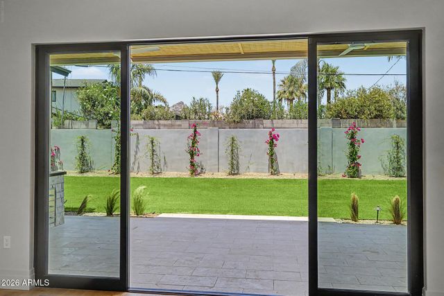 3210 E OREGON Avenue, Phoenix, AZ 85018