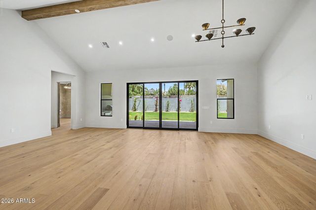 3210 E OREGON Avenue, Phoenix, AZ 85018
