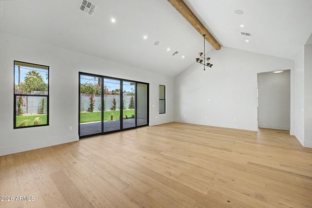 3210 E OREGON Avenue, Phoenix, AZ 85018