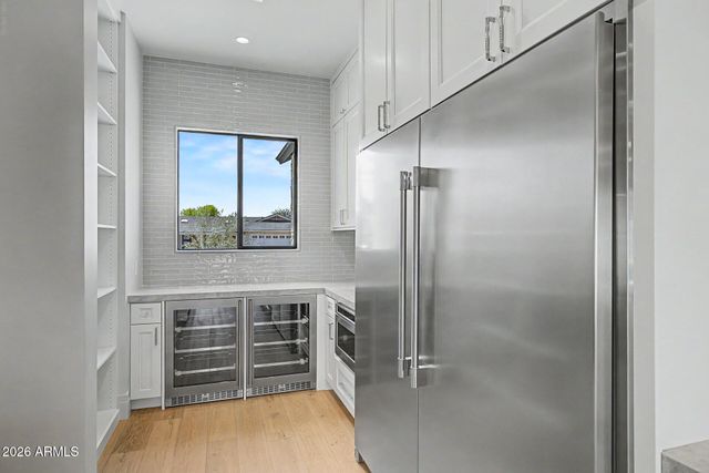 3210 E OREGON Avenue, Phoenix, AZ 85018