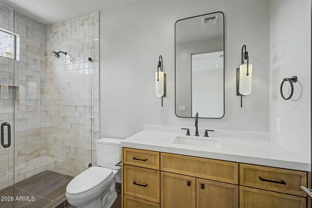 3210 E OREGON Avenue, Phoenix, AZ 85018