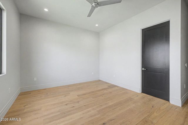 3210 E OREGON Avenue, Phoenix, AZ 85018