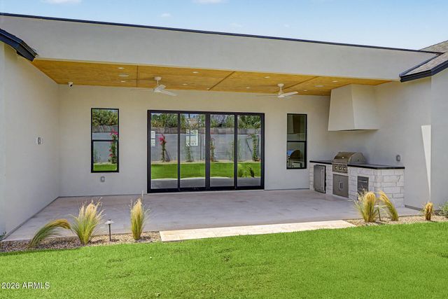 3210 E OREGON Avenue, Phoenix, AZ 85018