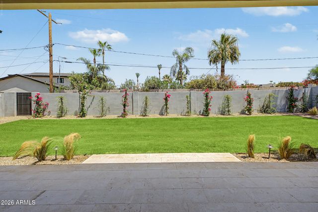 3210 E OREGON Avenue, Phoenix, AZ 85018
