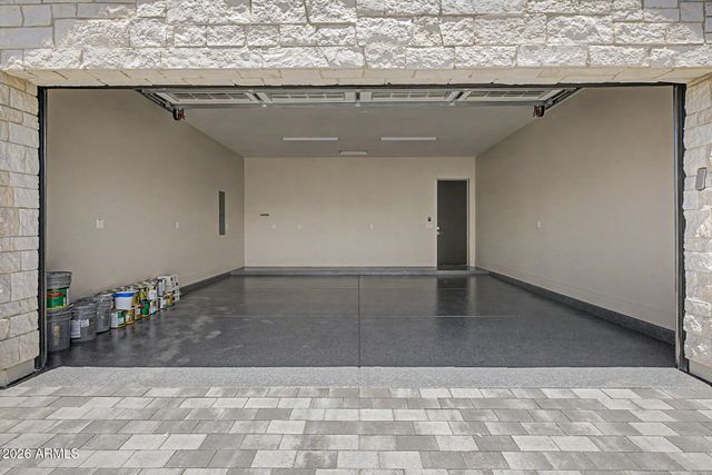 3210 E OREGON Avenue, Phoenix, AZ 85018