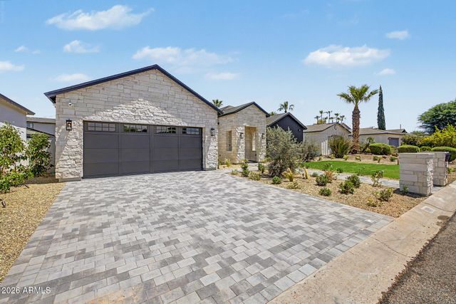 3210 E OREGON Avenue, Phoenix, AZ 85018
