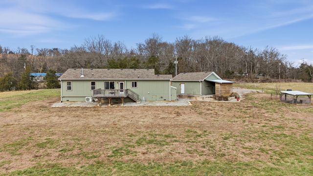 1081 Donahue Rd, Pulaski, TN 38478