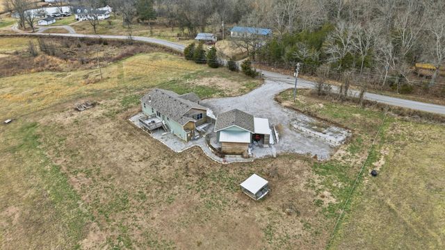 1081 Donahue Rd, Pulaski, TN 38478