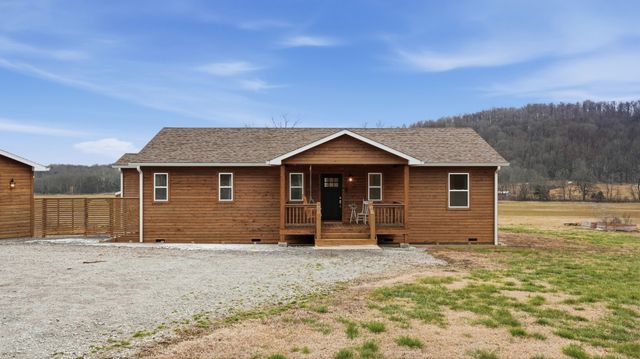 1081 Donahue Rd, Pulaski, TN 38478