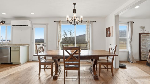 1081 Donahue Rd, Pulaski, TN 38478