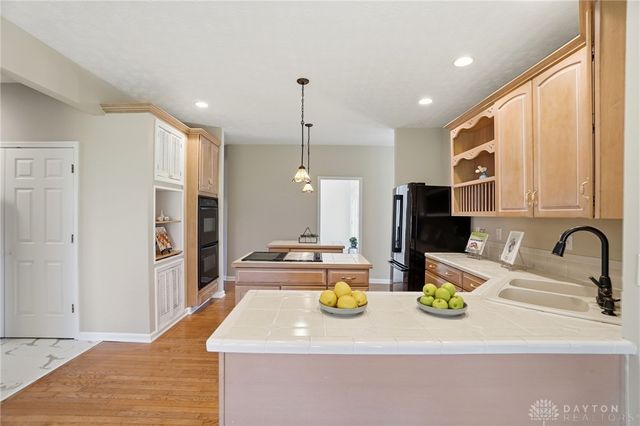 9963 Creek Landing Way, Washington Twp, OH 45458