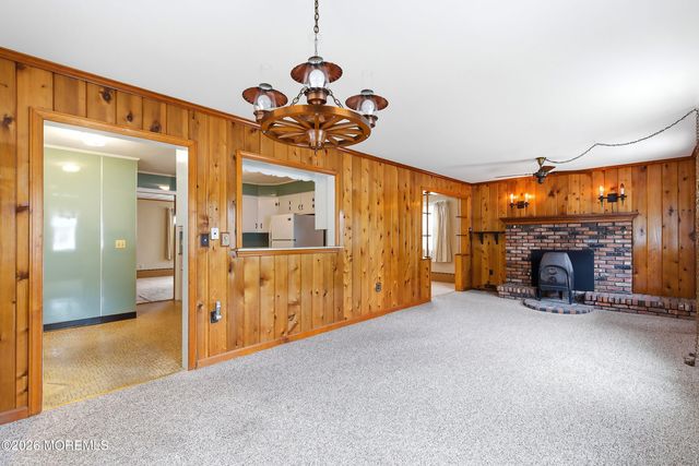 2400 Stanley Drive, Toms River, NJ 08753