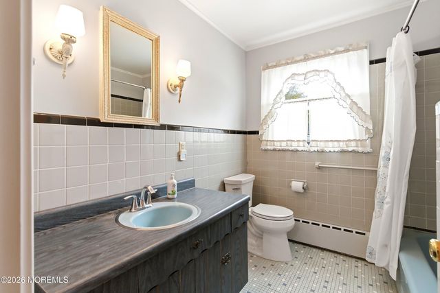 2400 Stanley Drive, Toms River, NJ 08753
