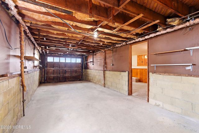 2400 Stanley Drive, Toms River, NJ 08753
