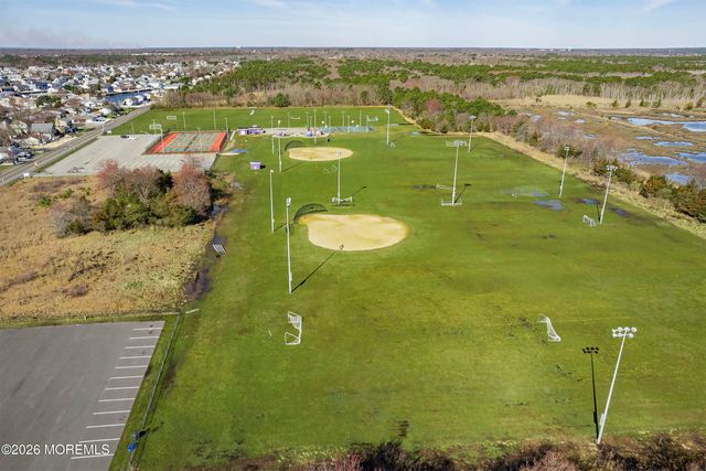 2400 Stanley Drive, Toms River, NJ 08753