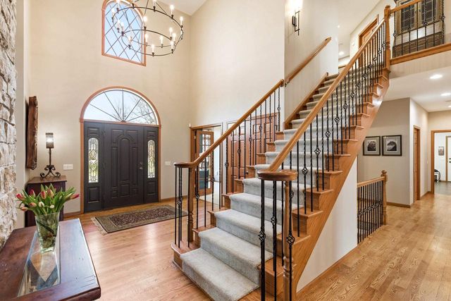 1005 Stonebriar Drive, Verona, WI 53593