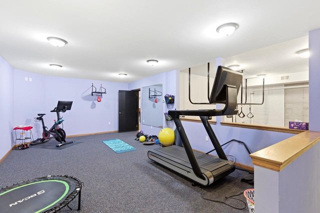 1005 Stonebriar Drive, Verona, WI 53593