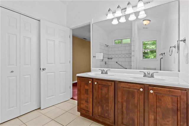 163 Nicki Court, Hampton, GA 30228