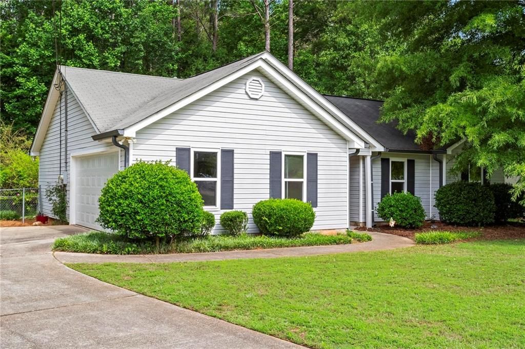 163 Nicki Court, Hampton, GA 30228